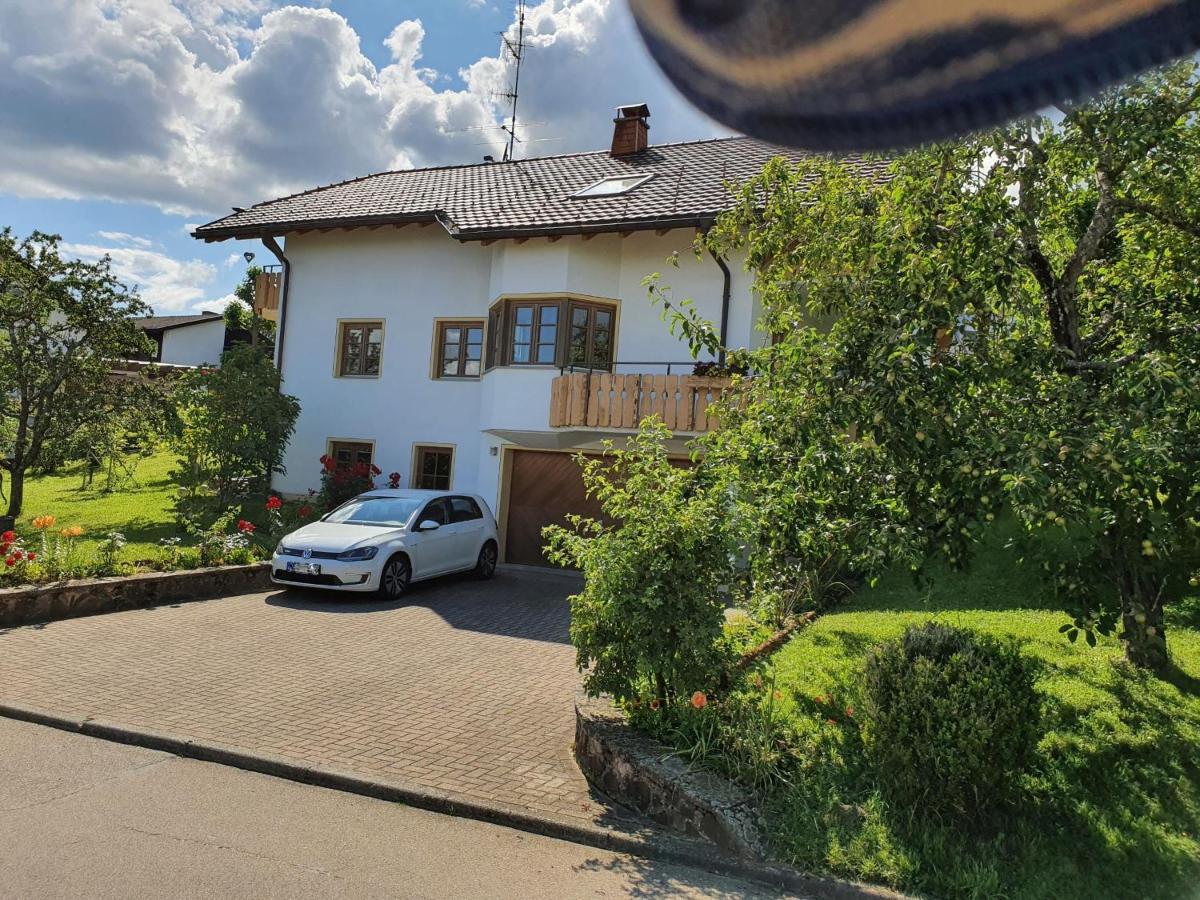 Haus Sonnenblume Apartamento Weilheim Exterior foto